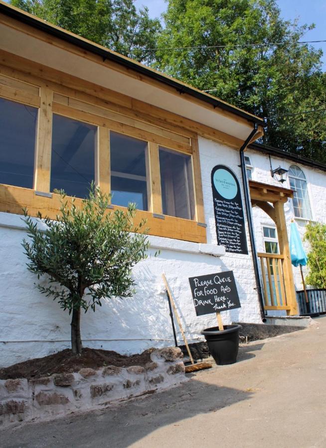 Ye Old Ferrie Inn Symonds Yat Esterno foto
